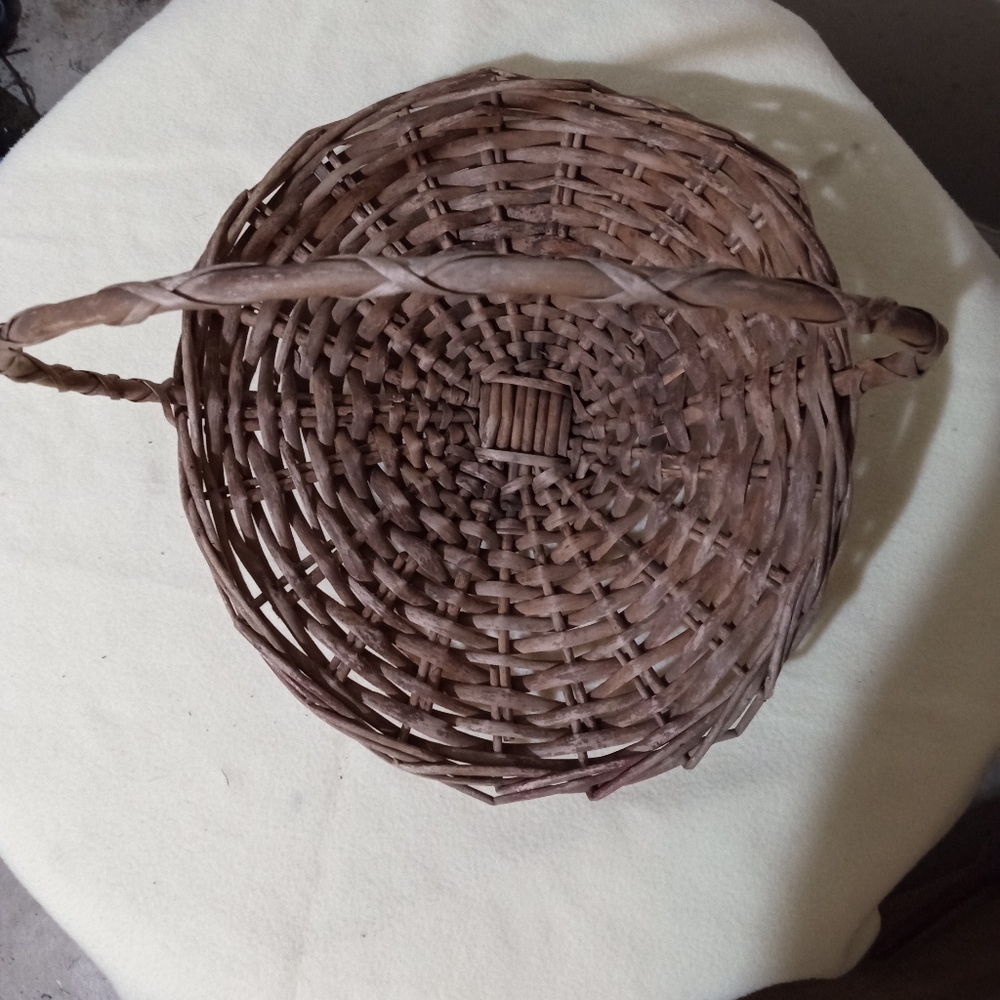 Basket - Picture 3 of 3